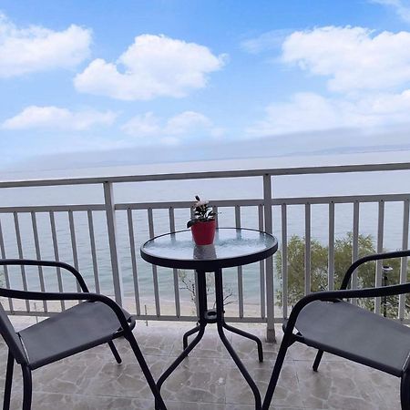 Peraía N-Joy Apartment מראה חיצוני תמונה