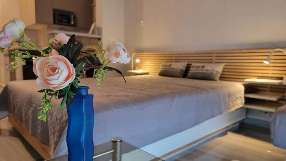 Peraía N-Joy Apartment מראה חיצוני תמונה