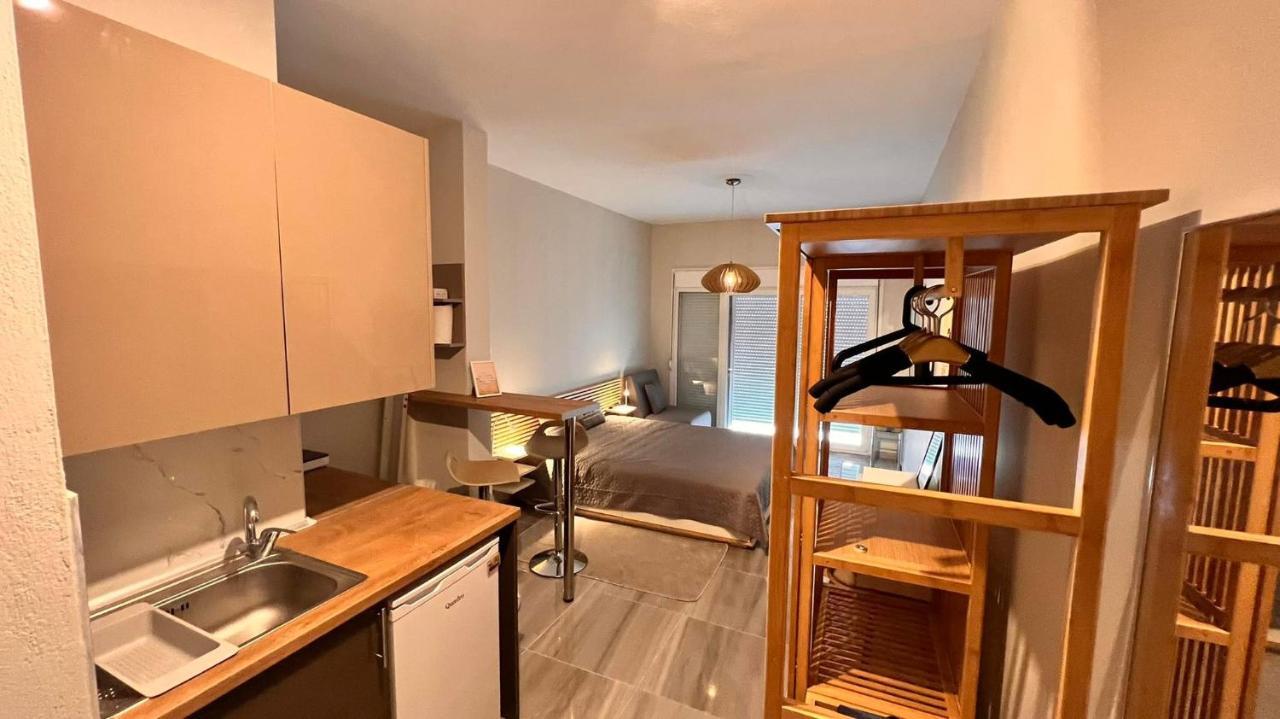 Peraía N-Joy Apartment מראה חיצוני תמונה