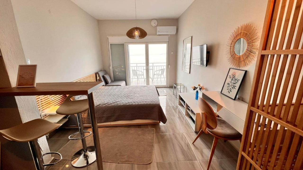 Peraía N-Joy Apartment מראה חיצוני תמונה